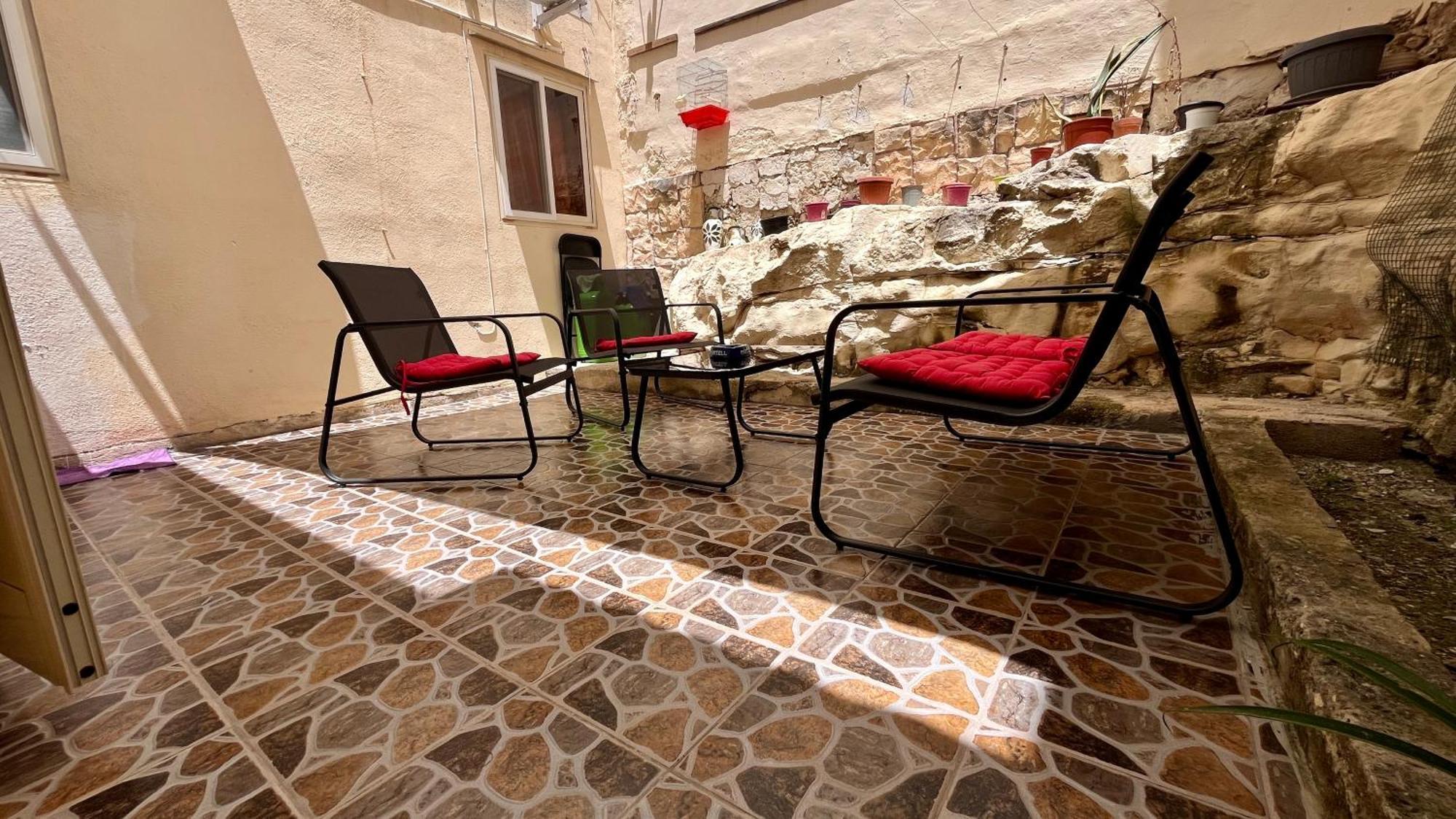 Rita House Cozy Near Malta Airport, Paola Privatunterkunft Ta Hal Saflieni